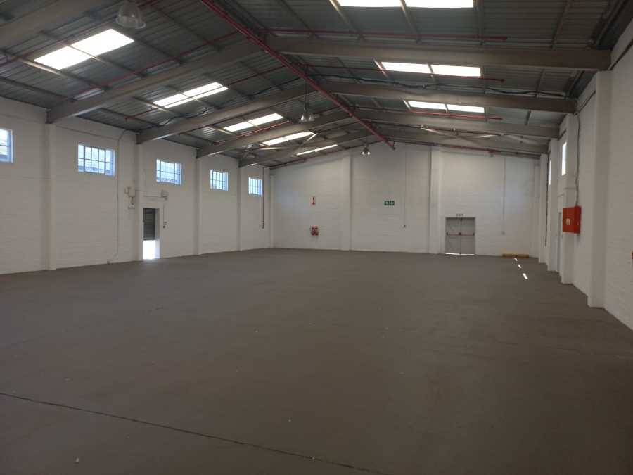 To Let commercial Property for Rent in Maitland Western Cape